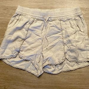Susina Linen Beige Shorts Size M